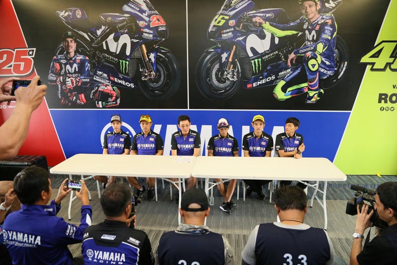 Yamaha Thailand Racing Team  (4)