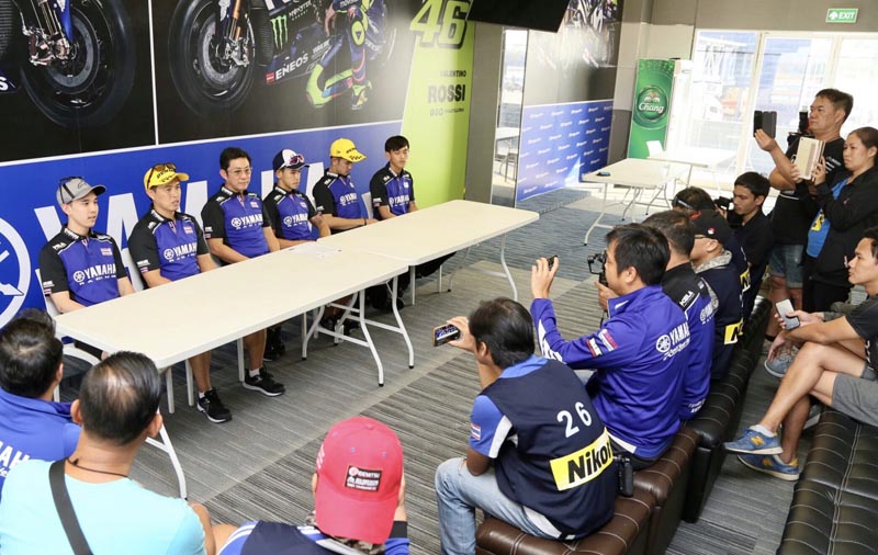 Yamaha Thailand Racing Team  (7)