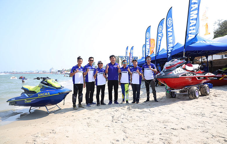 Yamaha-WaveRunner-Thailand-Team-(780x495)