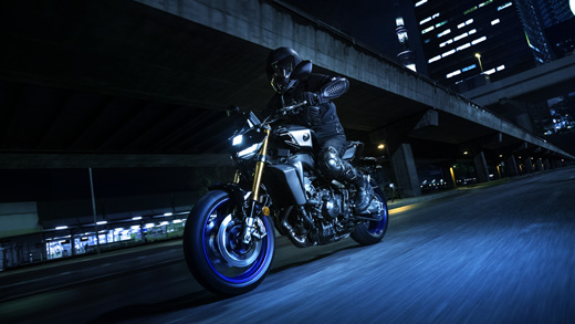 2024_MTN890D_BWM2_EUR_YAM_MT09DX_ACT_002_03