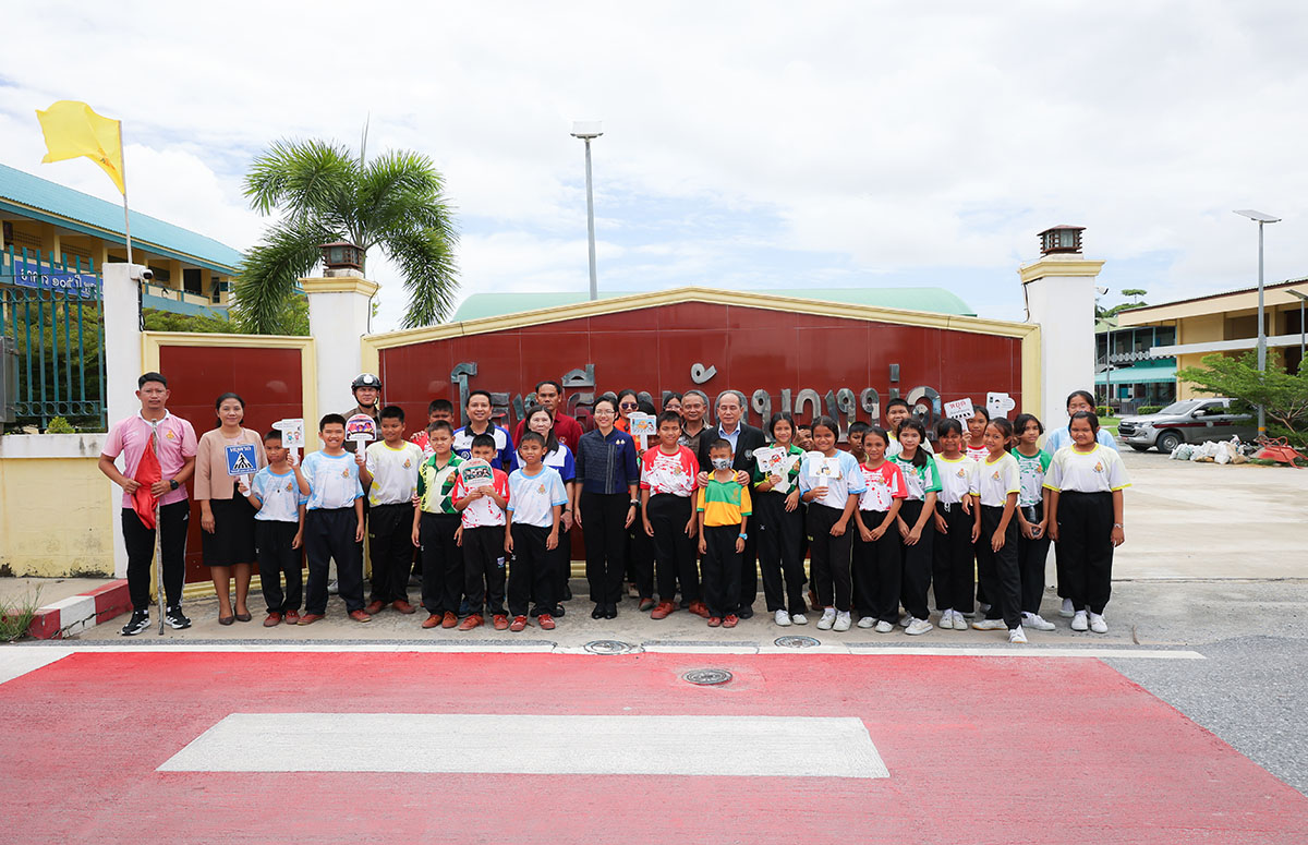 yamahapicnewcrasswalk size 1200x775