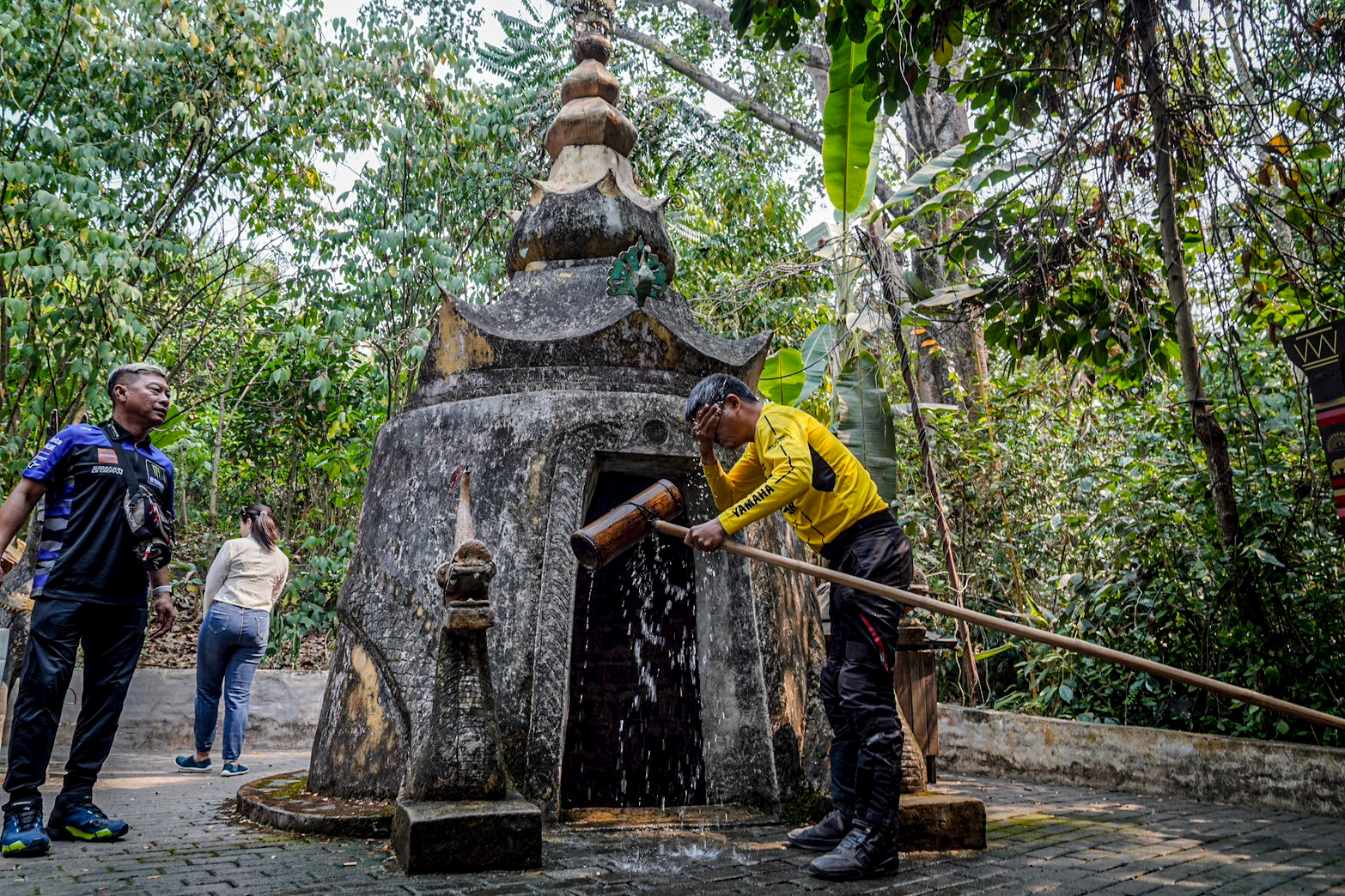 LINE_ALBUM_16367_240316_41