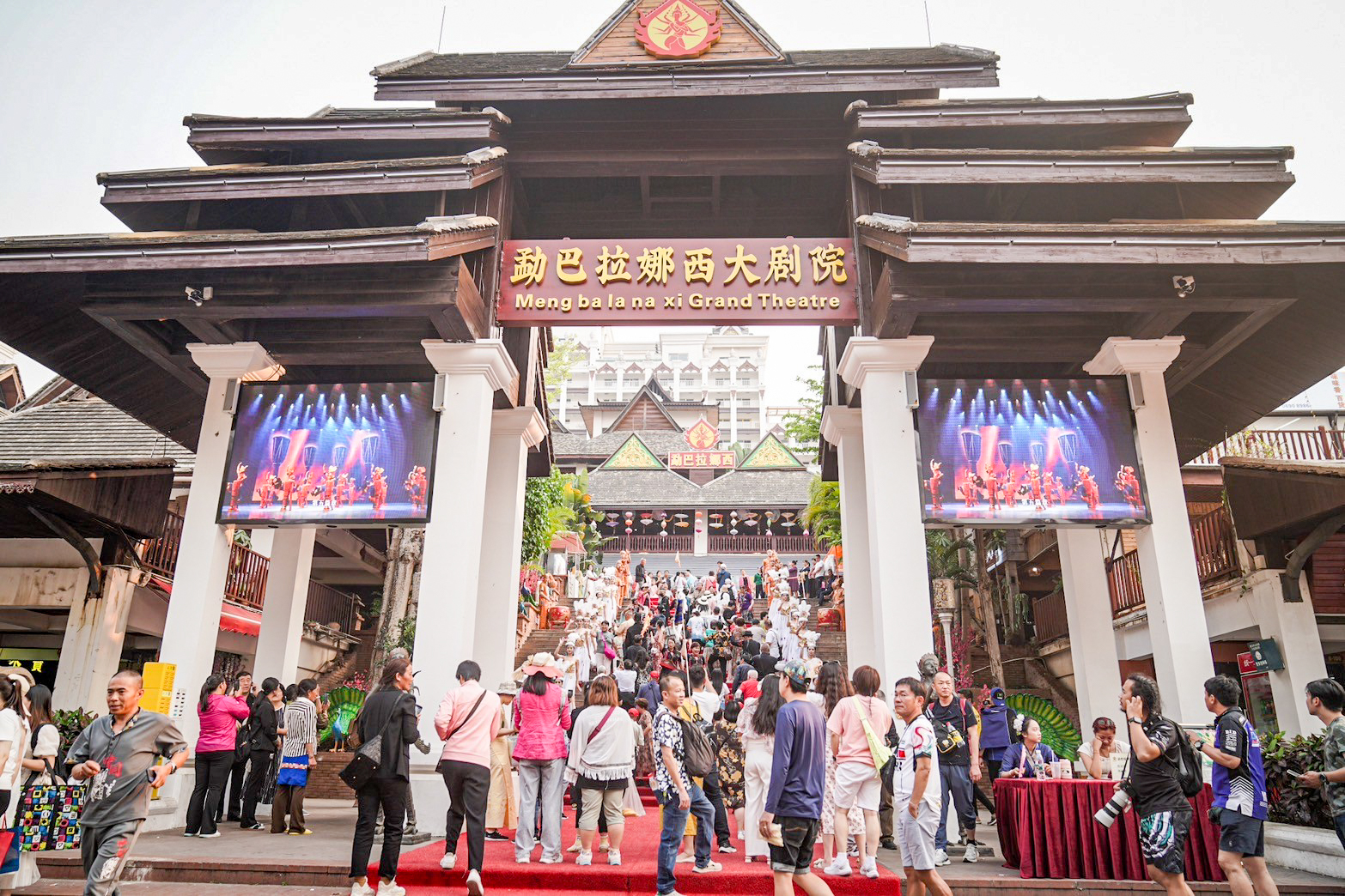 LINE_ALBUM_16367_240316_8-2