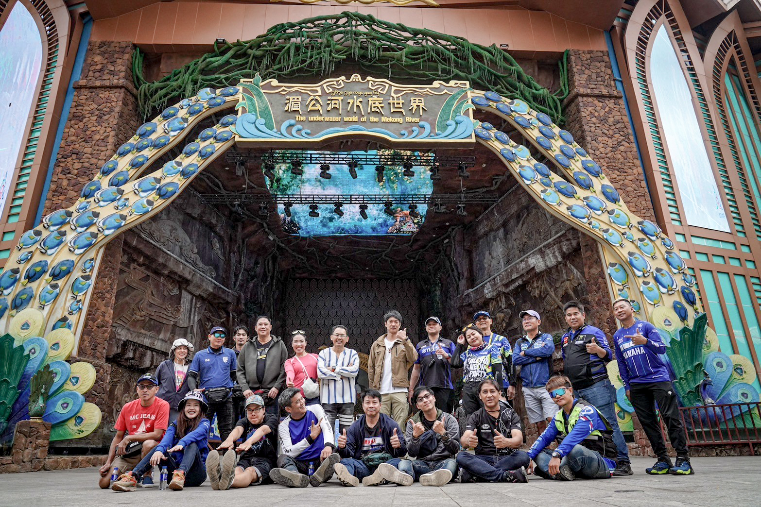 LINE_ALBUM_17367_240317_17