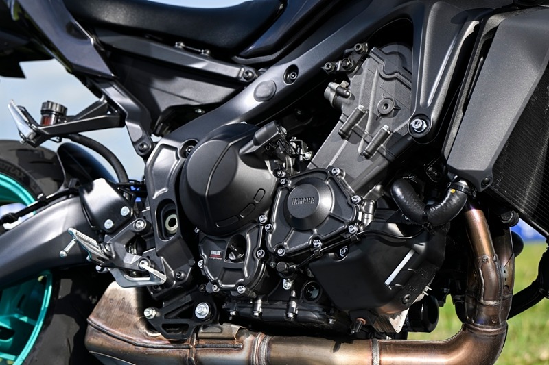 LINE_A222LBUM_Product-MT-09_240712