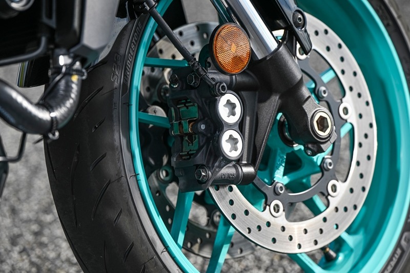 LINE_ALBUM222_Product-MT-09_240712