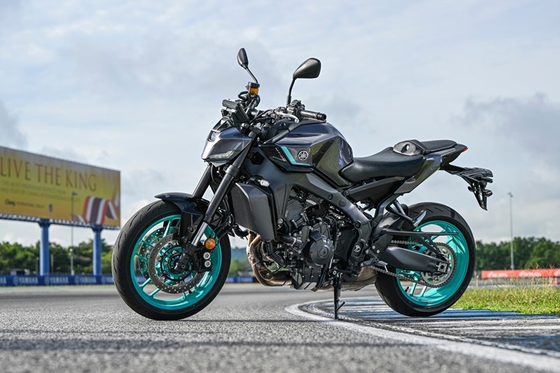 LINE_ALBUM_Product-2MT-09_240712