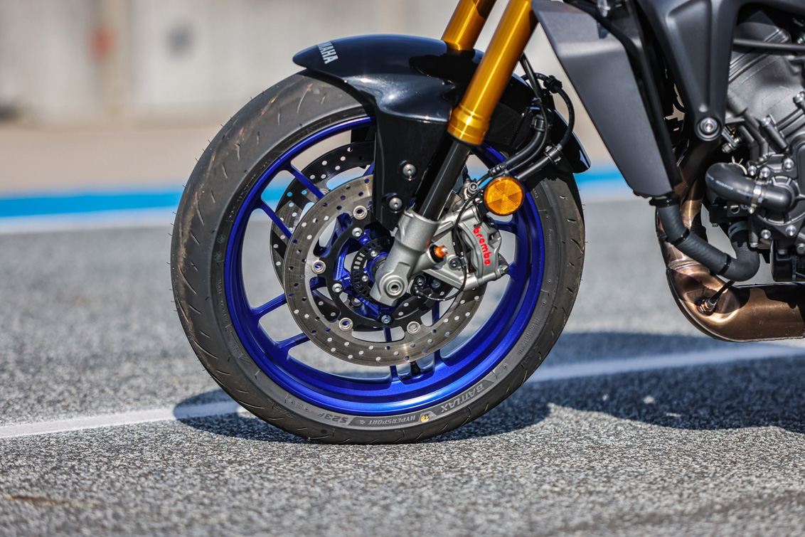 12LINE_ALBUM_Product-MT-09-SP_2407