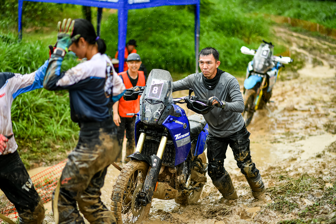 YB3_5035